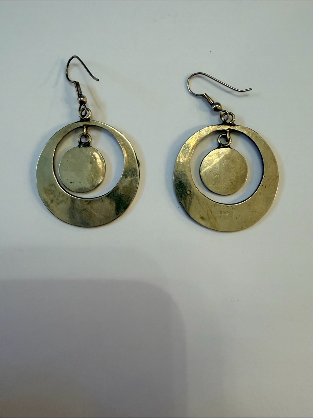 Iridescent Double-Ring Drop Earrings - Green & Purple Tones - Picture 2 of 3